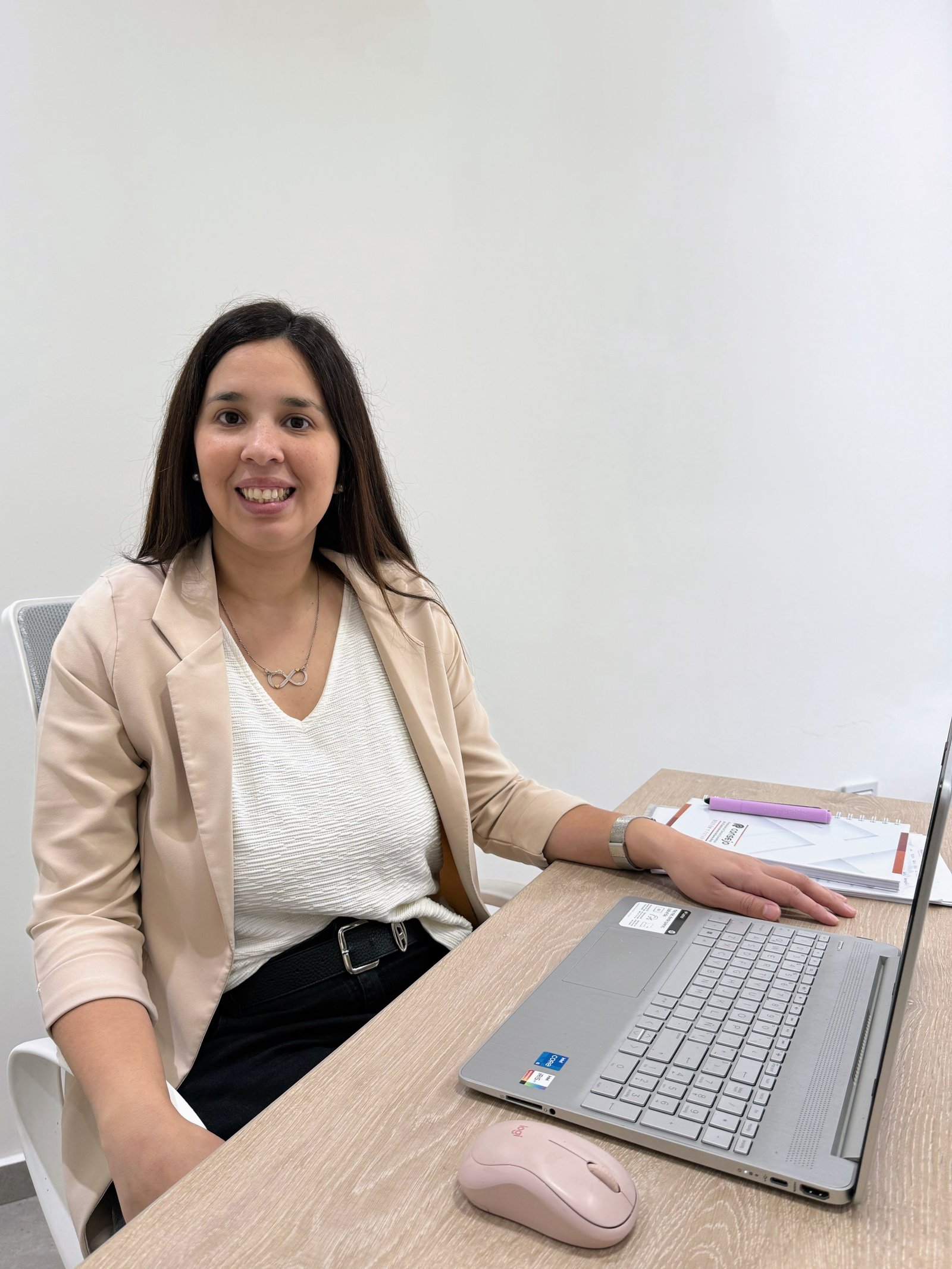 Contadora Cecilia Ess